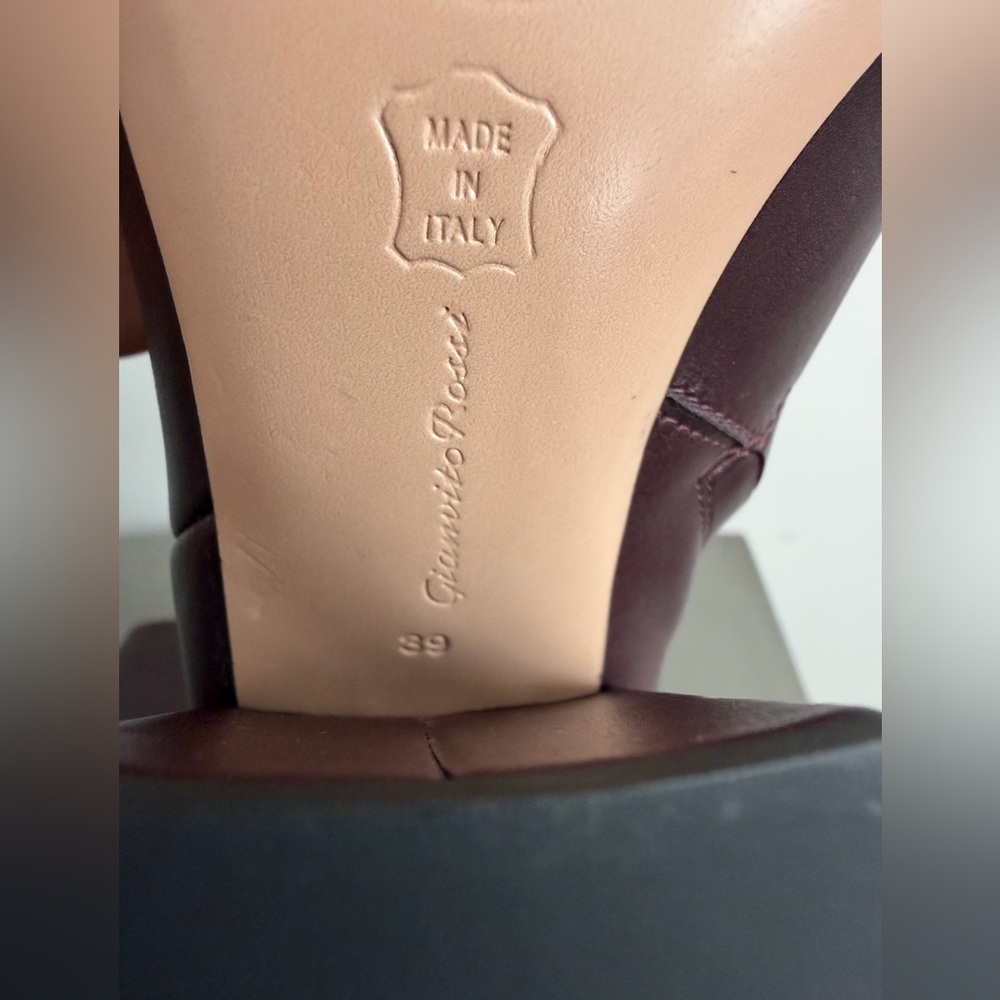 NEW Gianvito Rossi Keinna 85 Leather Ankle Boots, size 39 EU (8.5 US) - Picture 6 of 9